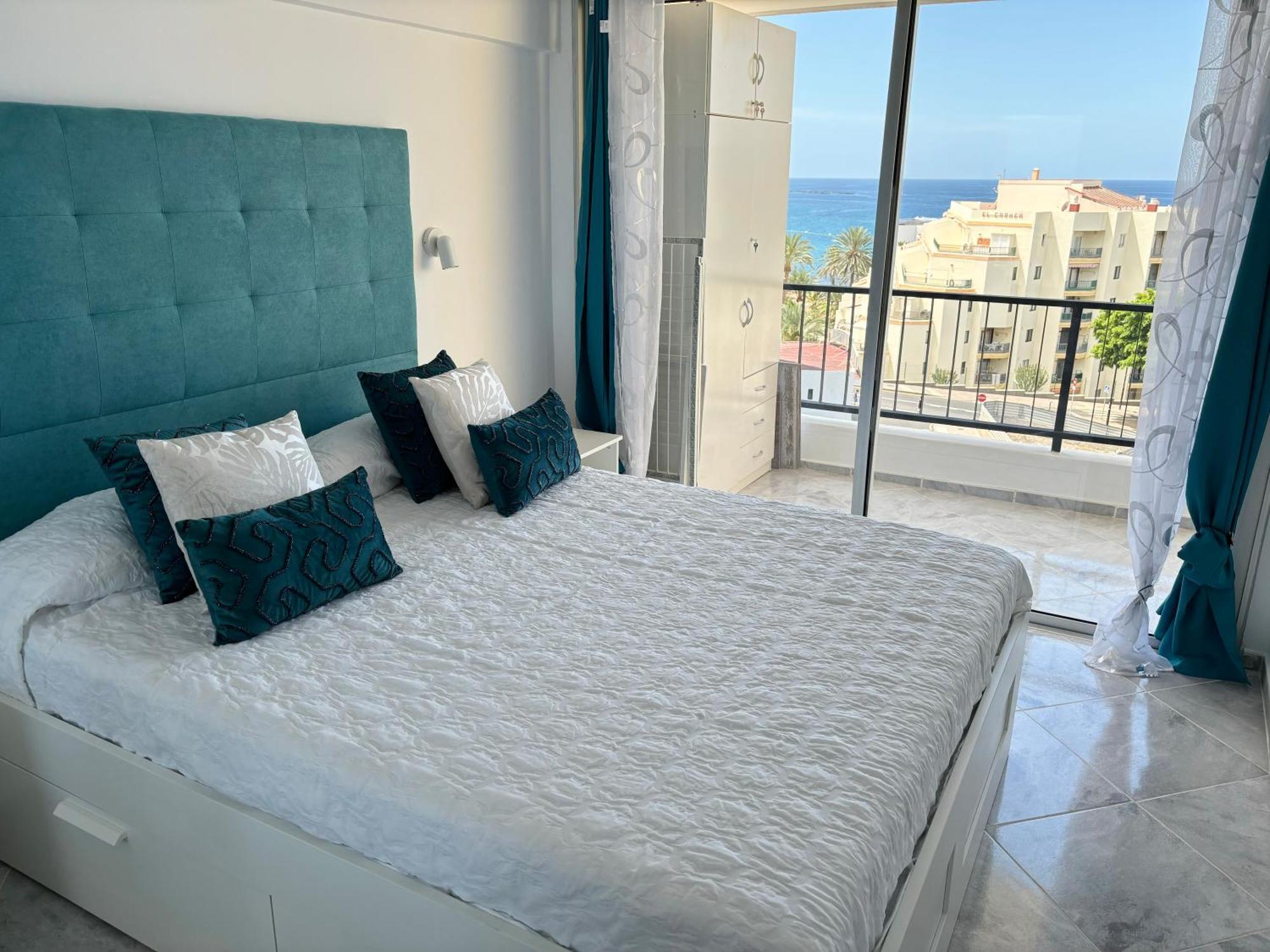 Luxury Ocean View Apartment 6Th Floor Лос-Крістіанос Екстер'єр фото