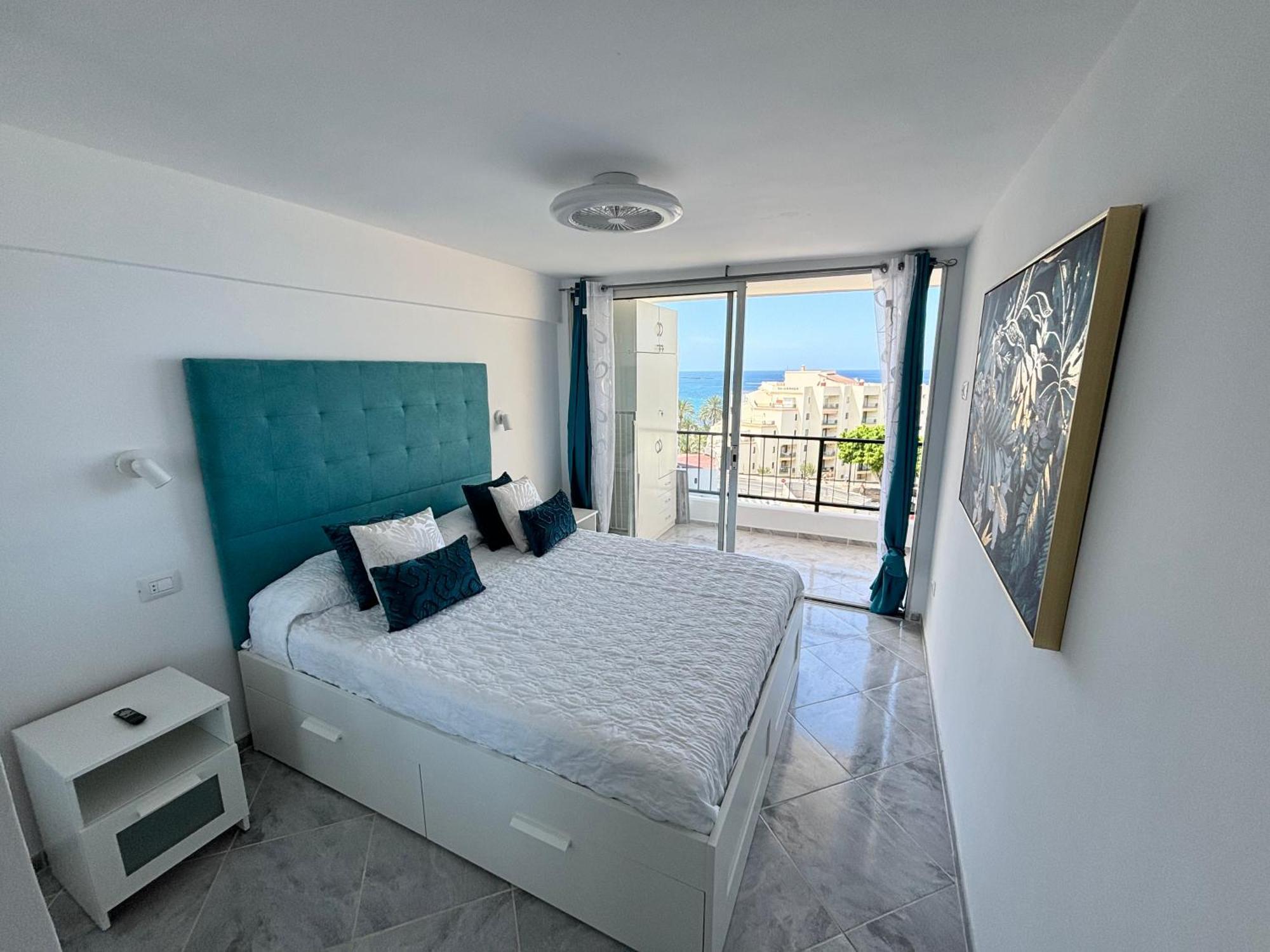 Luxury Ocean View Apartment 6Th Floor Лос-Крістіанос Екстер'єр фото