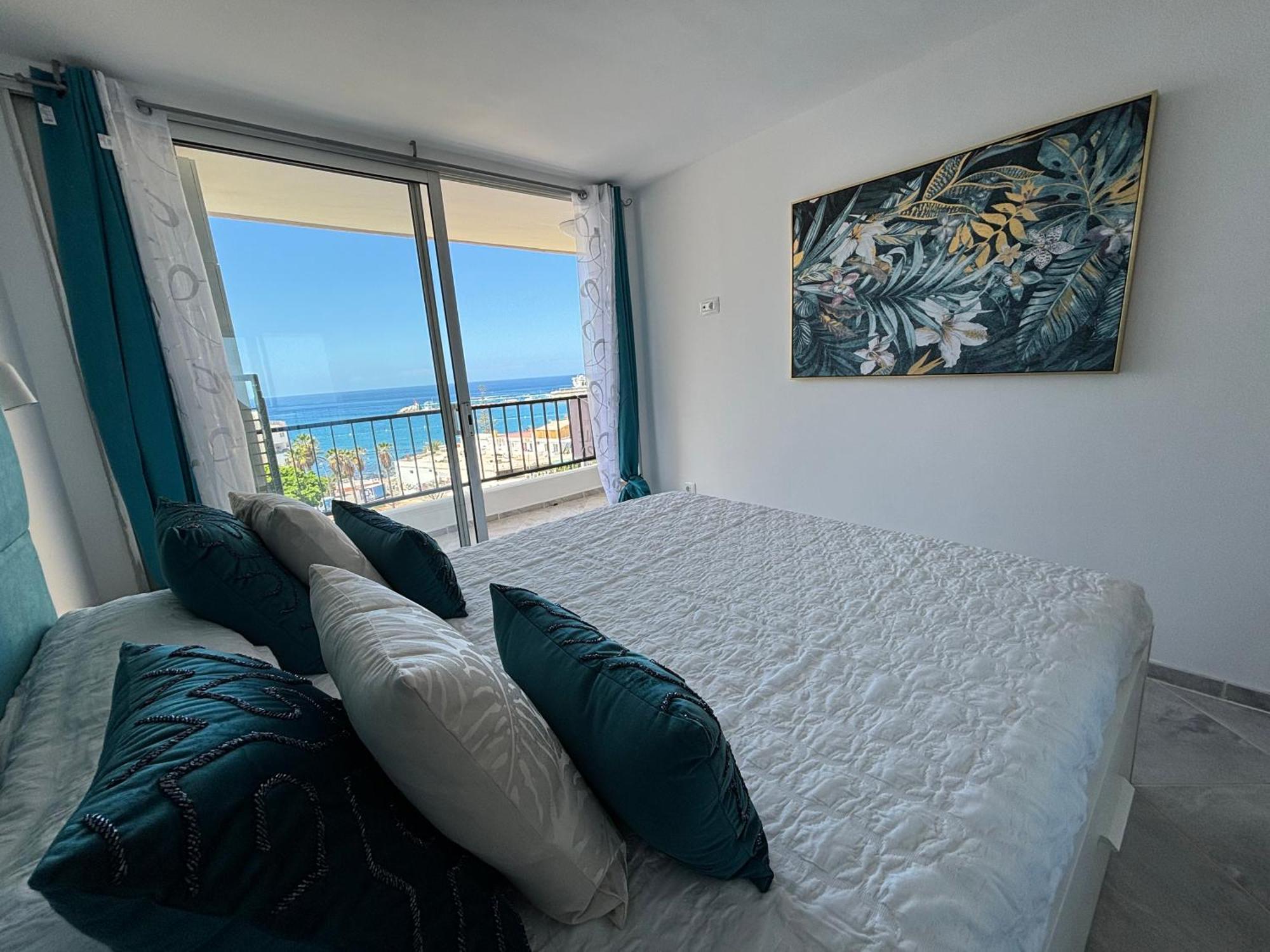 Luxury Ocean View Apartment 6Th Floor Лос-Крістіанос Екстер'єр фото